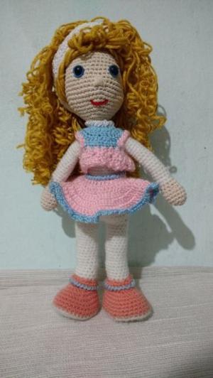 Muñeca Barbara amigurumi