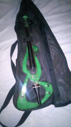 Permuto violin eletrico muy lindo