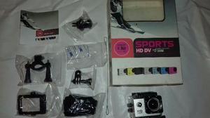 Vendo cámara con accesorios sin uso en caja