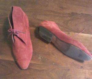 Zapatos de gamuza roja