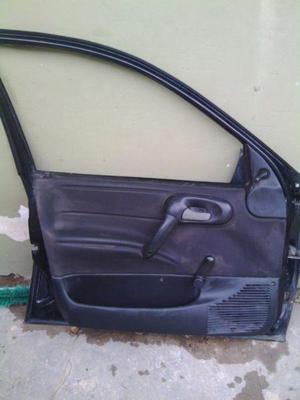 vendo puerta de corsa clasic..para auto de 4 puertas.a 2000