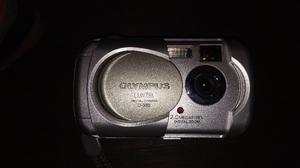 Cámara Fotográfica Digital Olympus D390 funcionando.
