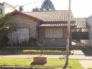 DUEÑO VENDE Casa CASTELAR