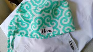 Gorros lisos y estampados.