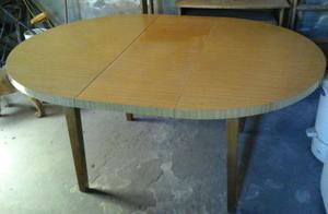 MESA DE FORMICA EXTENSIBLE REDONDA - HERMOSA!!!