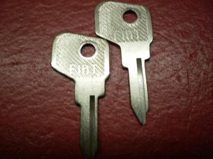 llave de puerta fiat original neimam con logo