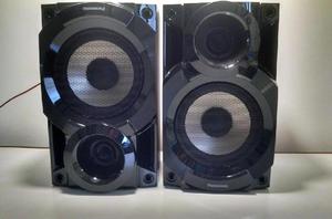 Dos parlantes Panasonic SBAKX16. 85 dB/W