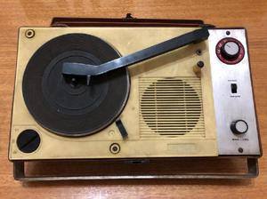 Tocadiscos Antiguo Portatil a Revisar