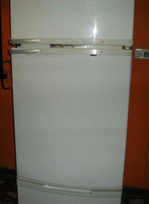 Heladera con freezer 3 frios Whirlpool No frost nofrost 420