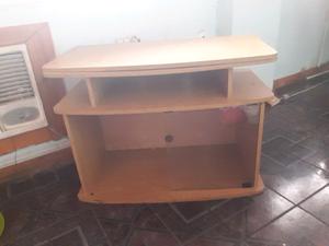 Mesa para tele con bandeja giratoria usada