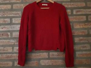 Sweter rojo marca Black Level