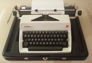 Vendo Máquina de Escribir "Olympia Internacional"