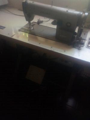 Vendo maquina de coser recta industrial JUKI