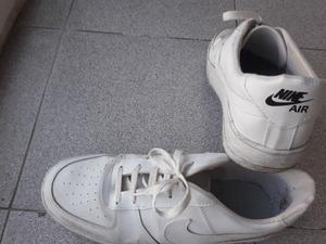 Zapatillas blancas N°43