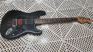 1 Guitarra Fender