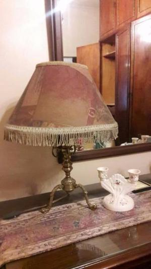 Hermosa lampara, estilo antiguo