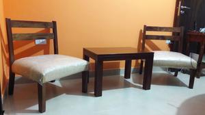 Vendo juego de poltronas y mesa ratona