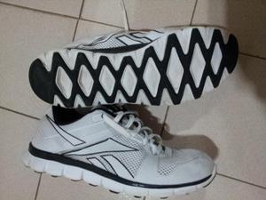 Zapatillas Reebok runing.Nº42. Impecables.