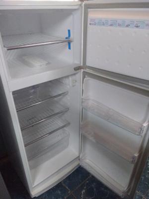 Heladera Sigma con freezer