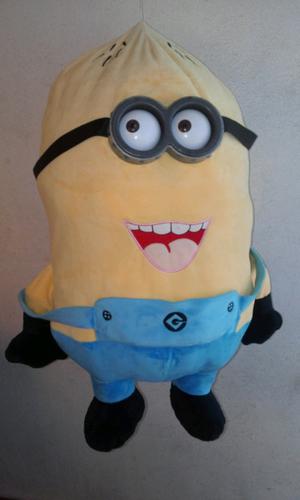 Minion gigante musical