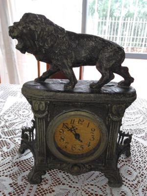 Antiguo reloj león,muy lindo...!!!