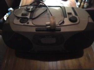 Radio grabador PHILIPS CD, Cassette, Radio Am/Fm