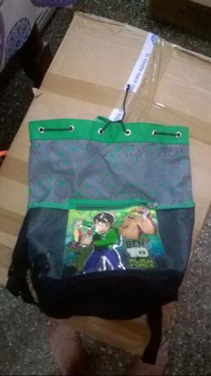 VENDO URGENTE POR MUDANZA MOCHILA PARA NIÑO DE BEN DIEZ