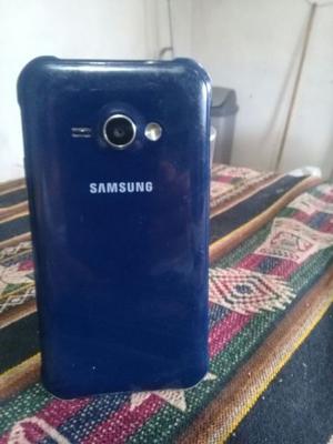 vendo samsung j1 ace casi nuevo tiene roto el modulo no