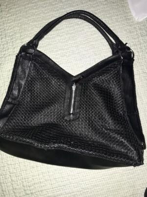 Cartera negra mujer