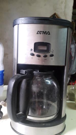 Cafetera ATMA funcionando