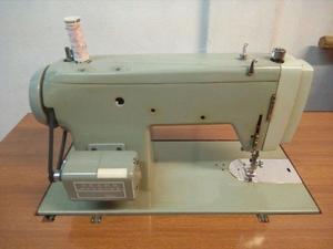 Maquina de coser Americana Sears Kenmore