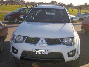 Mitsubishi L200 2011