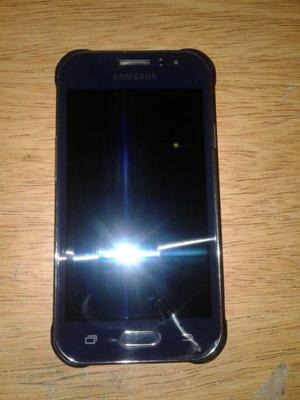Samsung Galaxy J1 Ace para reparar o repuesto, con 2 meses