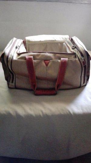 VENDO BOLSO SIMIL CUERO MARCA JOHNSTON Y MURPHY