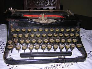 maquina portatil de escribir triumph
