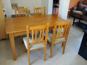 Mesa rectangular y cuatro sillas madera