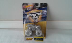 hot wheels monster jam silver colection MAX D