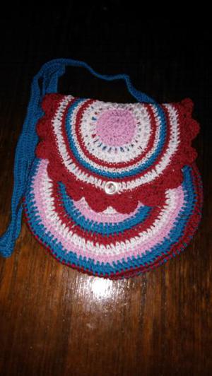 Cartera tejida a crochet