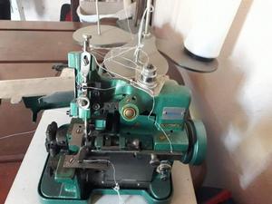 Máquina de coser overlock semi industrial marca RICOMA