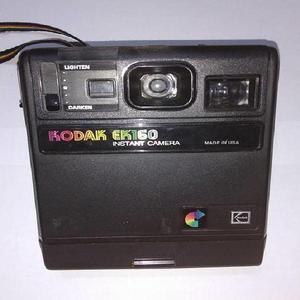 Cámara instantánea antigua marca 'Kodak Ekigo'