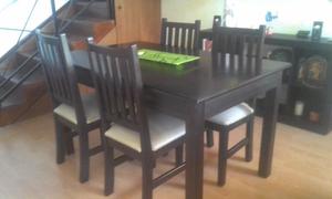 Mesa y 4 sillas color wengue,