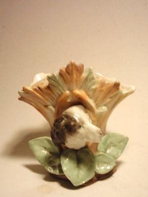 Pincha Flores Antiguo De Porcelana Con Figura De Perrito