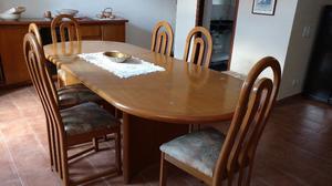 Vendo juego de mesa y sillas para comedor