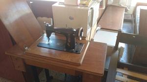 Vendo máquina coser con mueble antigua