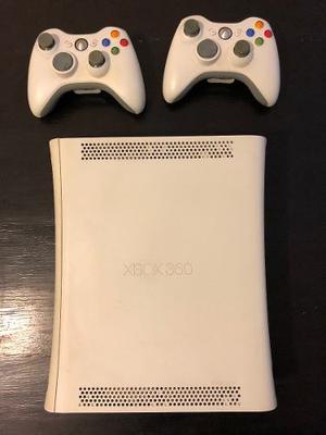 Xbox 360 Arcade Flasheada + 2 Joystick + 130 Juegos