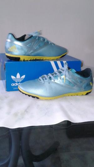 Botines Adidas talle 43