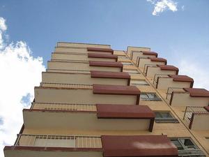 Departamento en Peatonal a Una Cuadra del Mar, Edificio