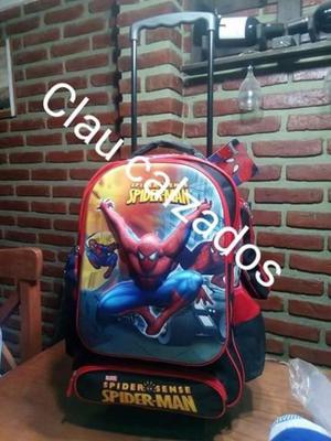 Mochila 3D carrito con cartuchera