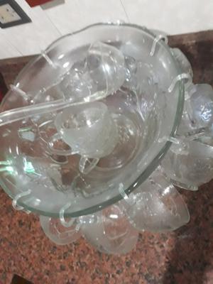 Ponchera de vidrio Clásico Sin Uso