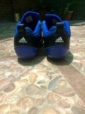 Vendo botines Adidas prácticamente nuevos